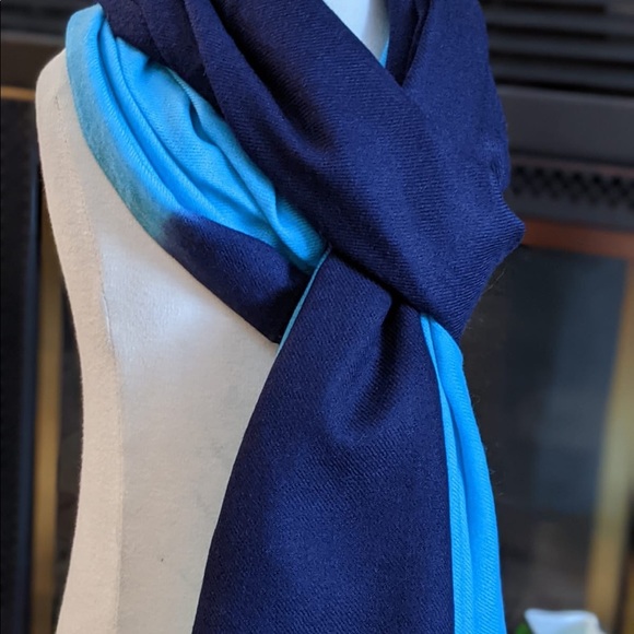 CASHMERE TWO TONE SCARF/WRAP - Picture 3 of 6